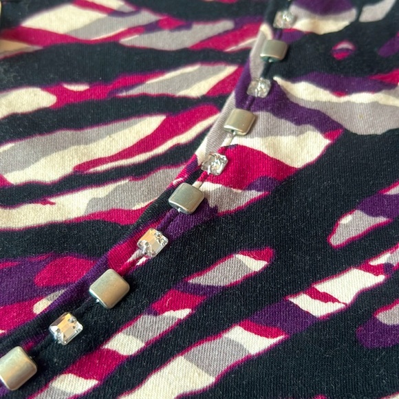 V-neck faux wrap t-shirt top - Picture 4 of 5